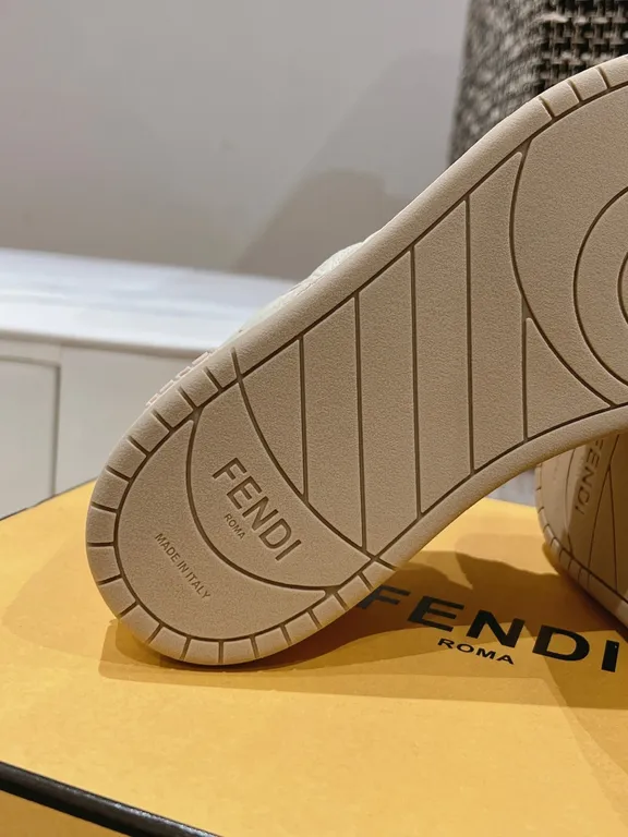 Fendi Shoe 